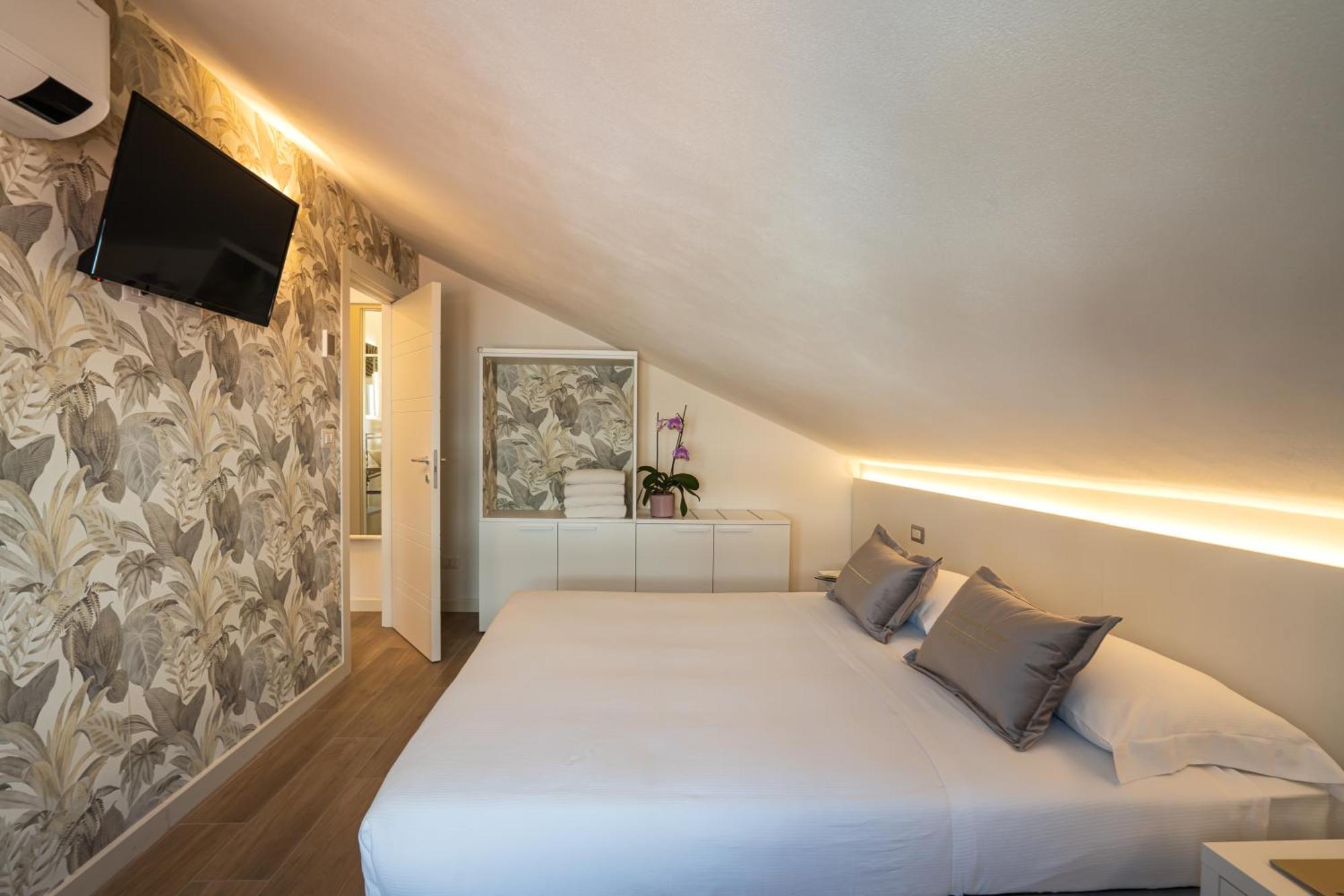 Inaugurazione 2024 - Villa Pratu Apartments A 100 Metri Dal Mare Riccione Pokoj fotografie